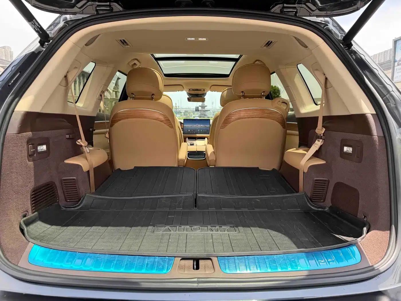 Wenjie M7 2024 1.5T Intelligent Driving Rear-Wheel Drive Max Edition 6-Seater — миниатюра 16