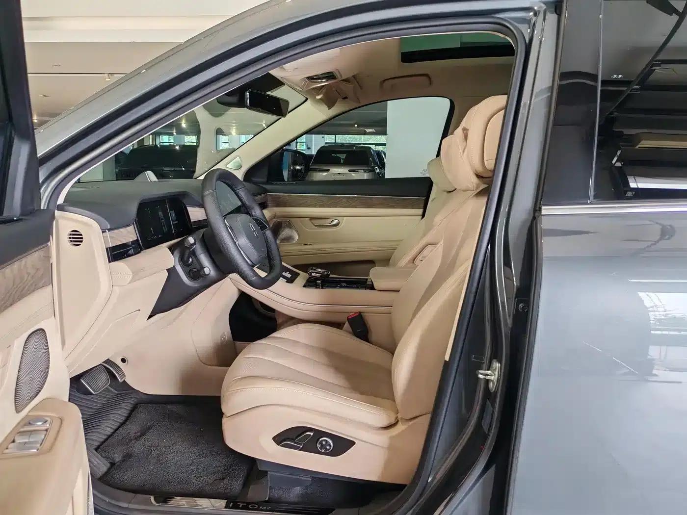 Wenjie M7 2022 1.5T AWD Luxury Edition — миниатюра 4