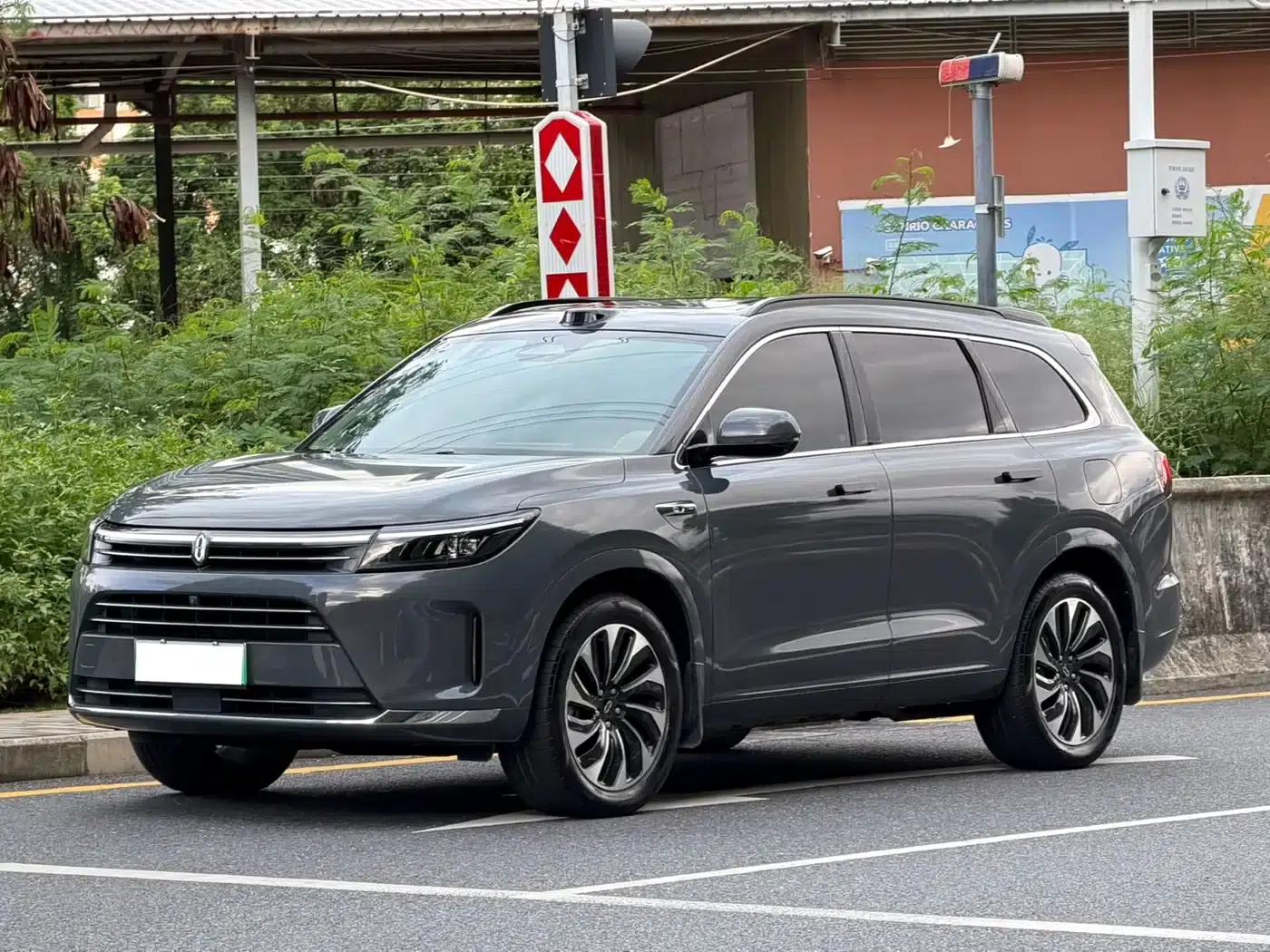 Wenjie M7 2024 1.5T Intelligent Driving 4WD Max Edition 5-seater — миниатюра 1