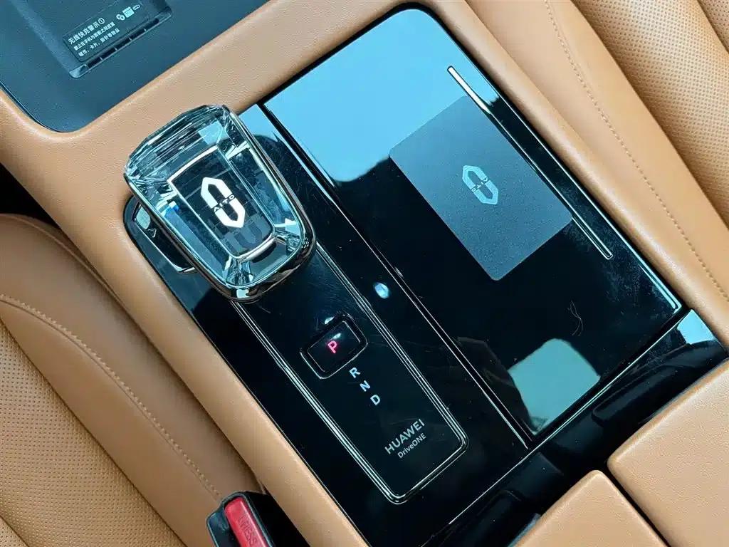 Wenjie M7 2024 1.5T Intelligent Driving 4WD Ultra Edition 6-seater — миниатюра 24