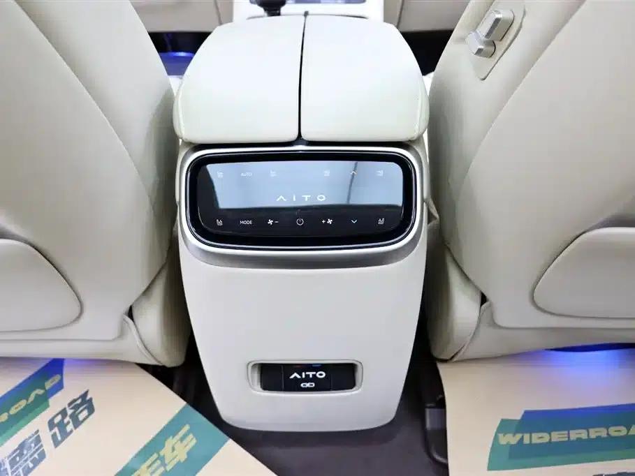 Wenjie M7 2024 1.5T Intelligent Driving 4WD Max Edition 6-seater — миниатюра 21