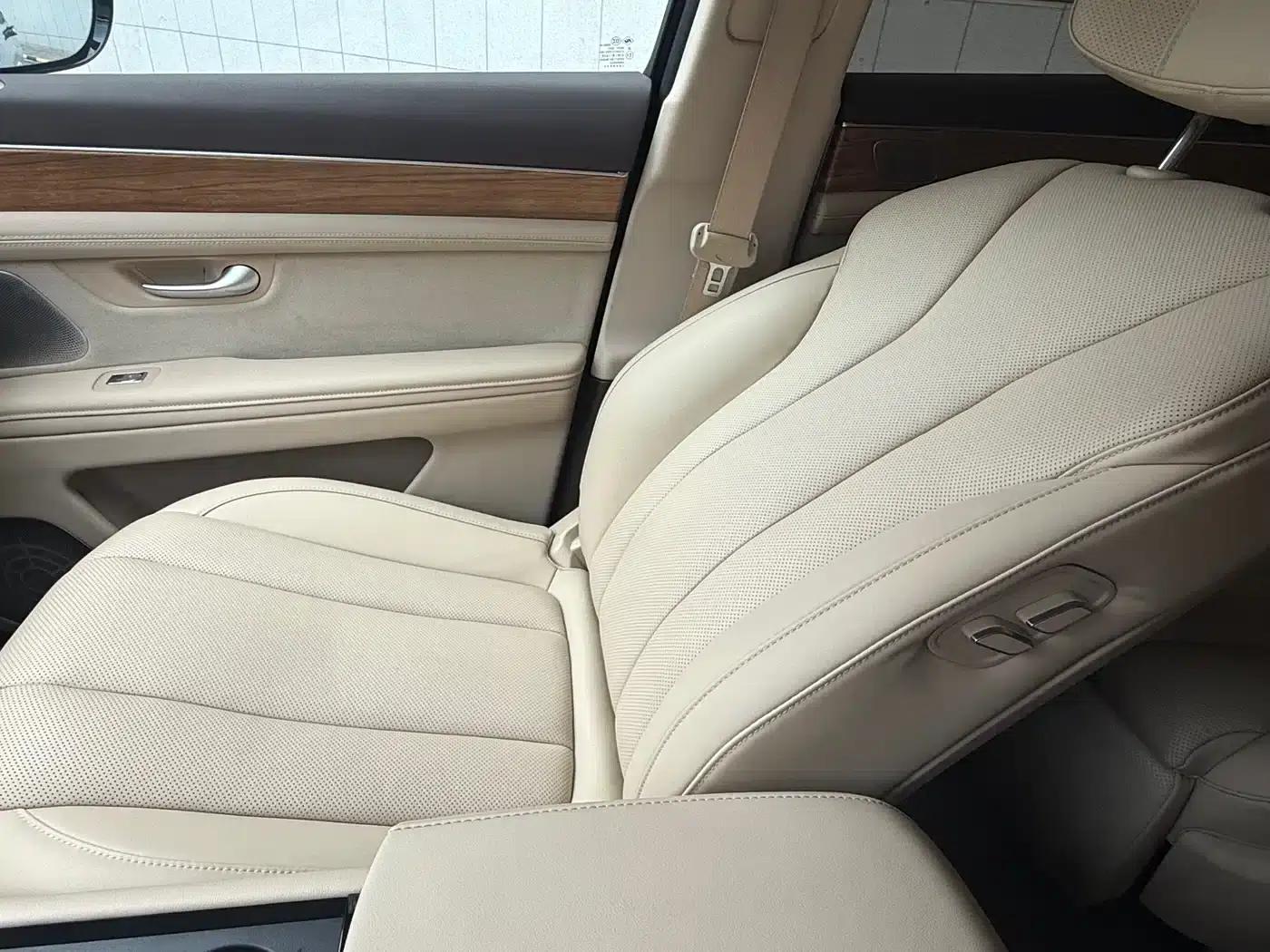 Wenjie M7 2024 1.5T Intelligent Driving 4WD Max Edition 6-seater — миниатюра 12