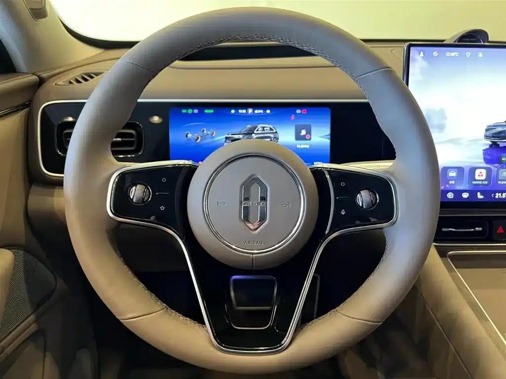 Wenjie M7 2026 Extended Range Ultra 4WD 5-Seater (192-line LiDAR) — миниатюра 15