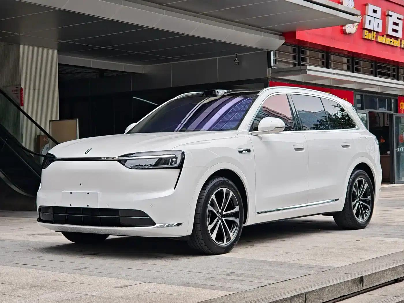 Wenjie M7 2026 Extended Range Max 4WD 5-Seater (192-line LiDAR) — миниатюра 1