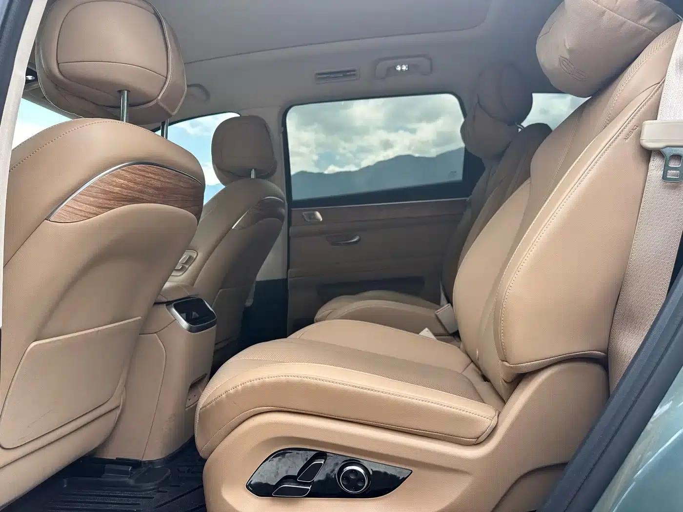 Wenjie M7 2022 1.5T Rear-Wheel Drive Comfort Edition — миниатюра 11