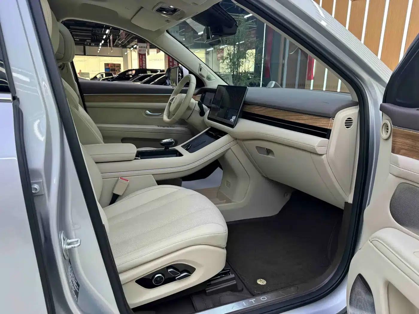 Wenjie M7 2024 1.5T Intelligent Driving 4WD Max Edition 5-seater — миниатюра 9
