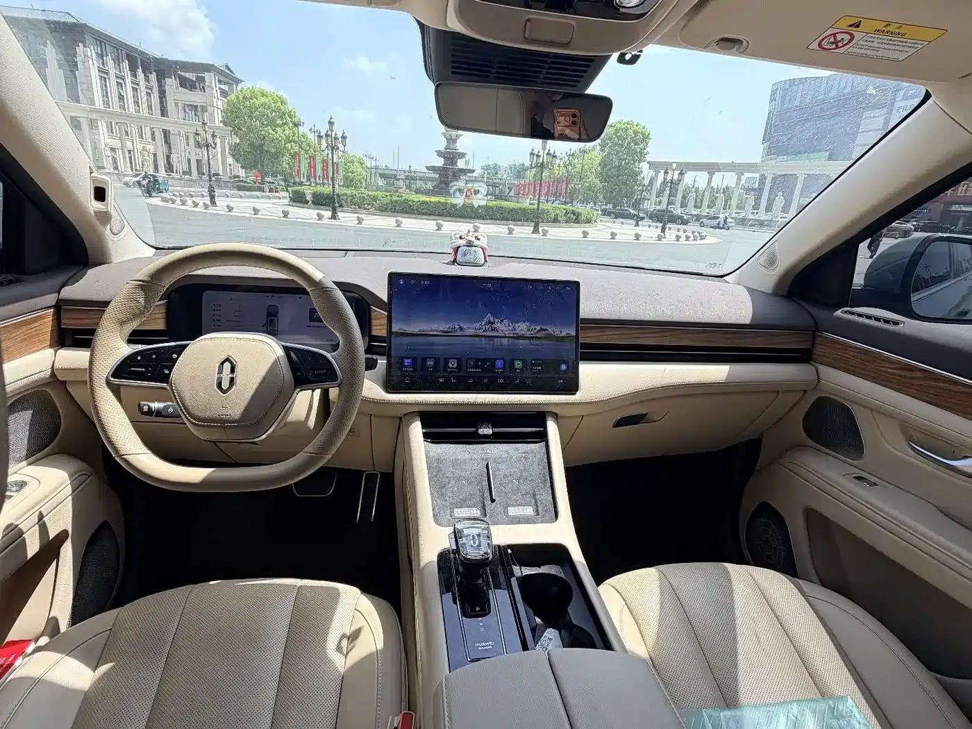Wenjie M7 2024 1.5T AWD Plus Edition 5-seater — миниатюра 5
