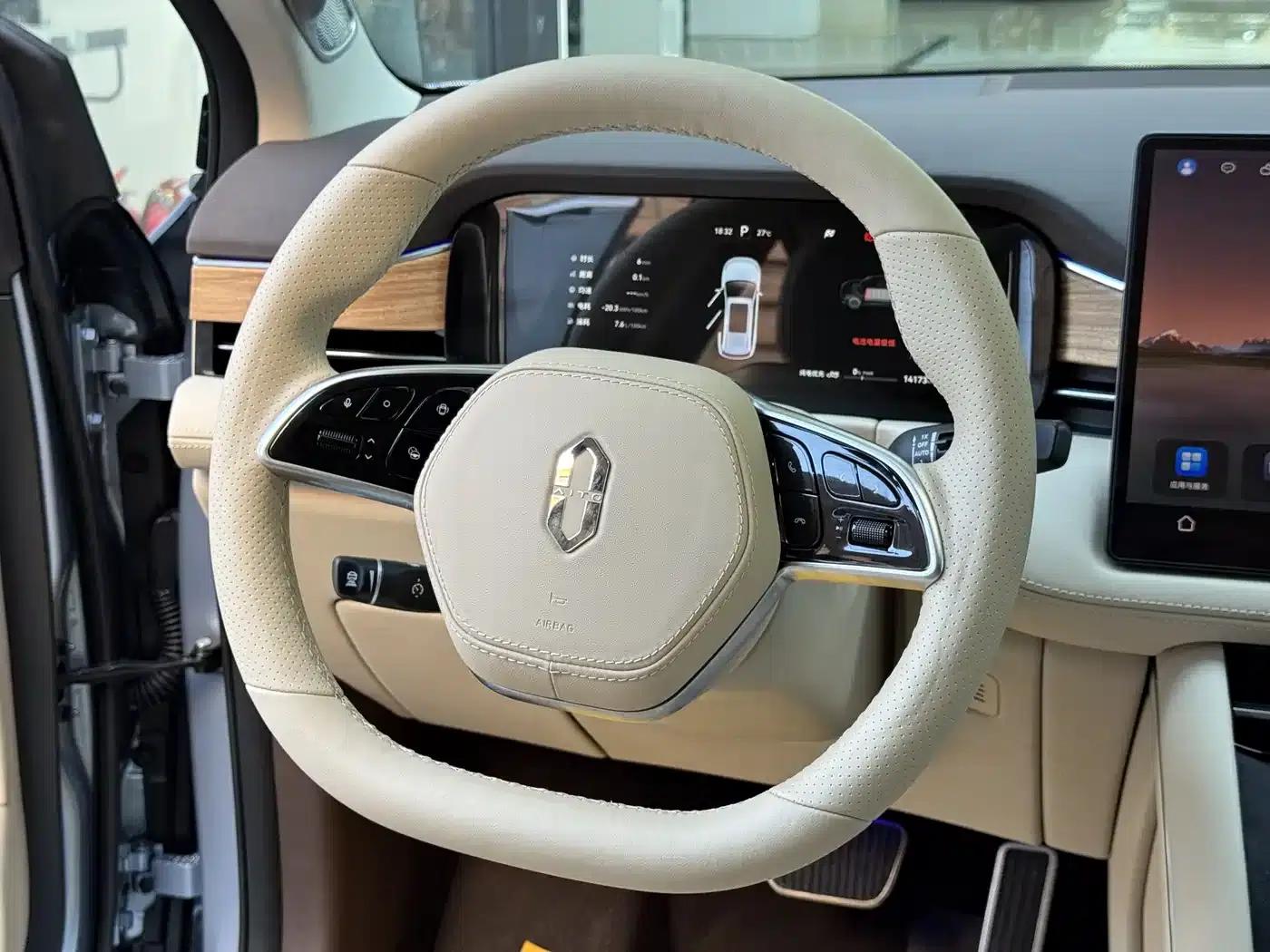 Wenjie M7 2024 1.5T Rear-Wheel Drive Plus Edition 5-Seater — миниатюра 13