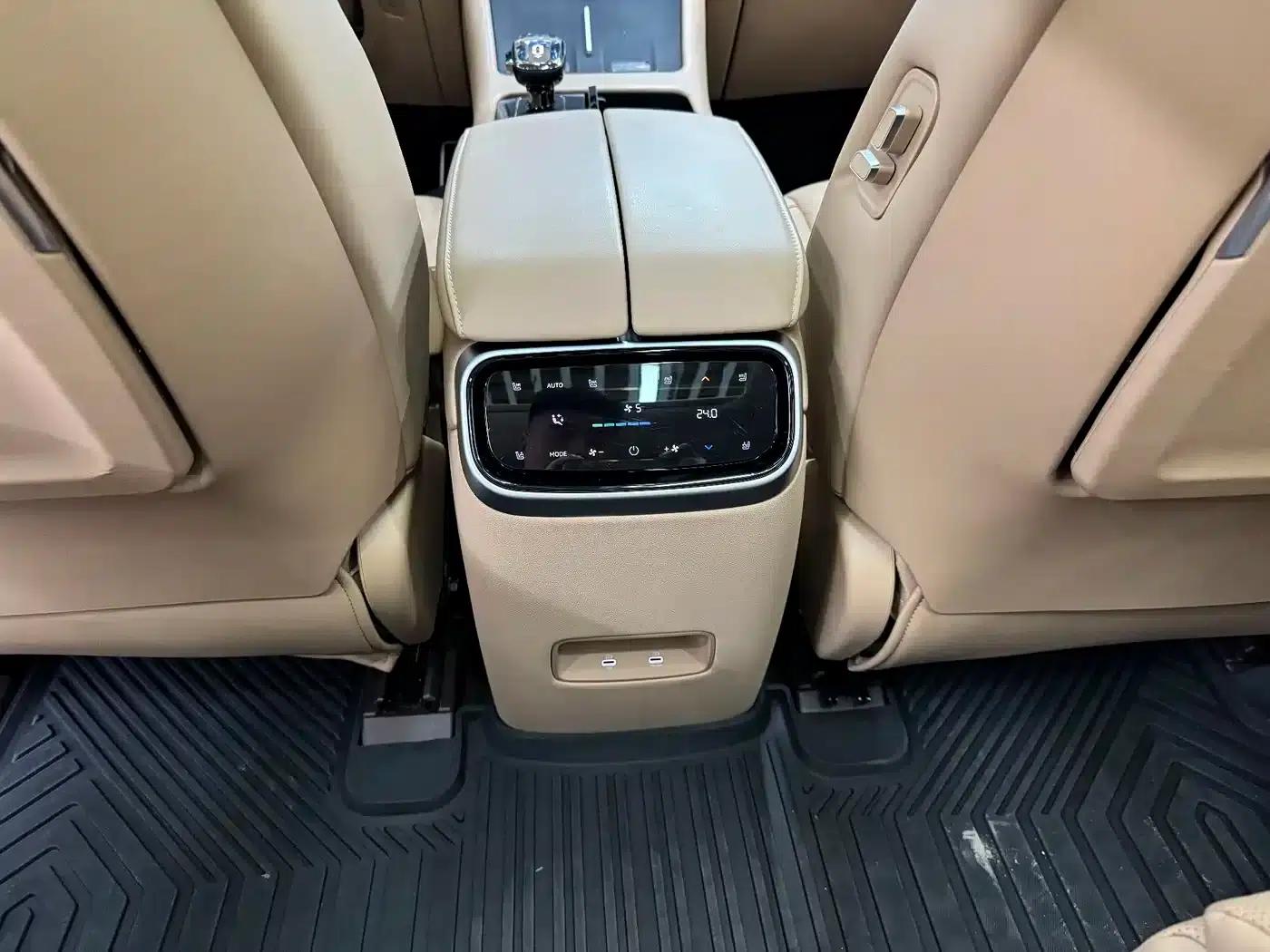 Wenjie M7 2024 1.5T Intelligent Driving 4WD Ultra Edition 6-seater — миниатюра 9