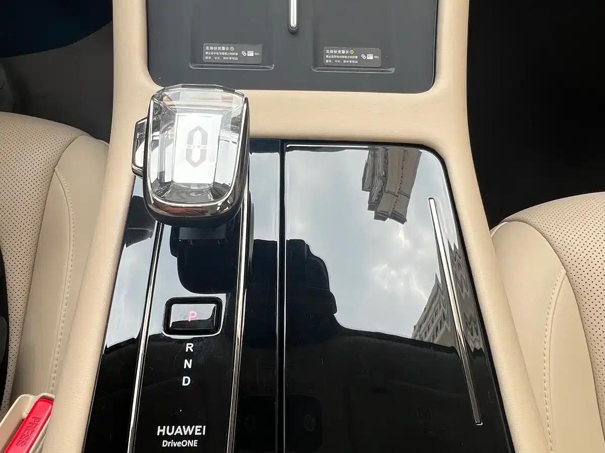Wenjie M7 2024 1.5T Intelligent Driving 4WD Ultra Edition 5-seater — миниатюра 6