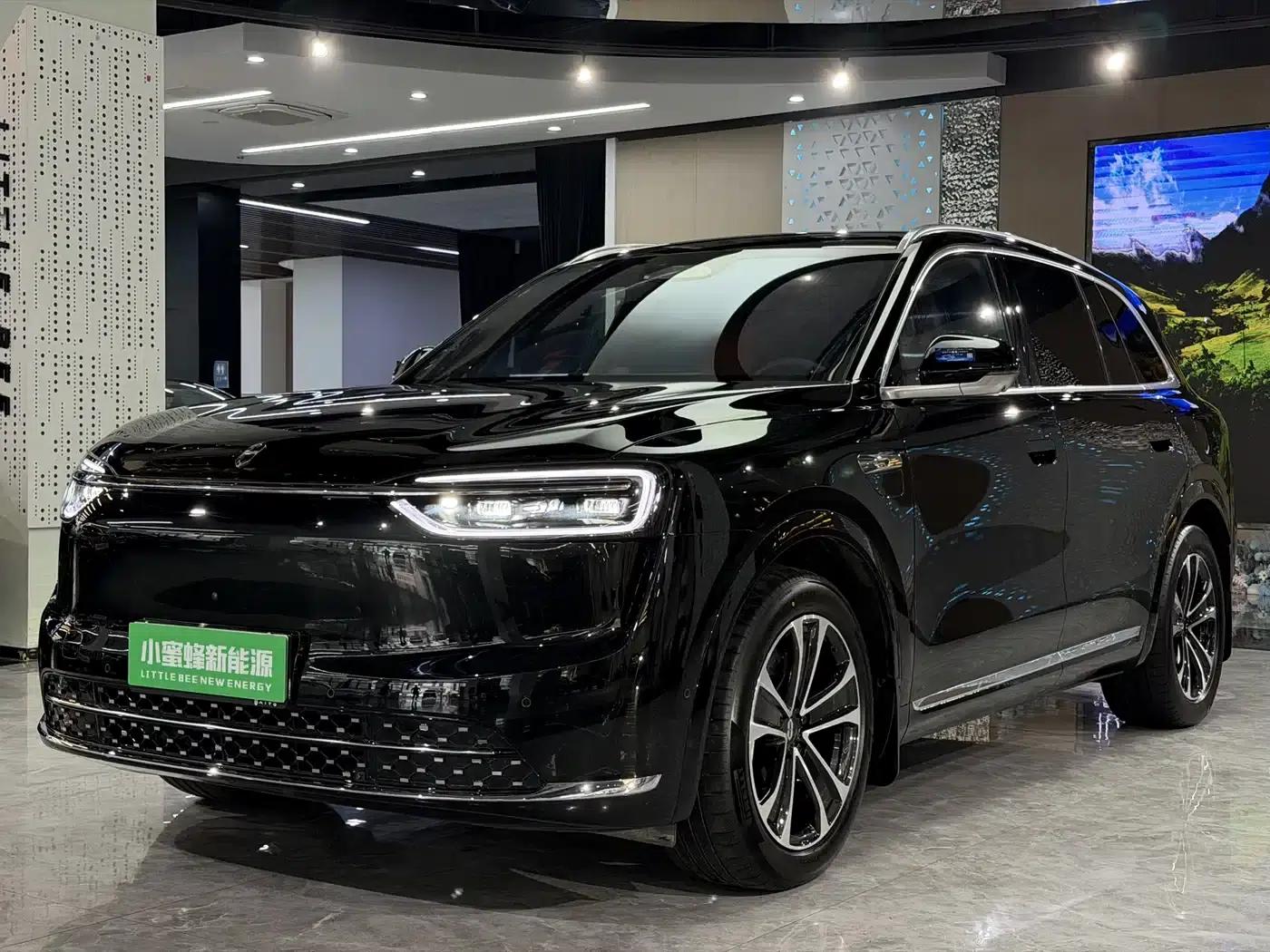 Wenjie M7 2026 Extended Range Pro+ 4WD 5-Seater — миниатюра 1