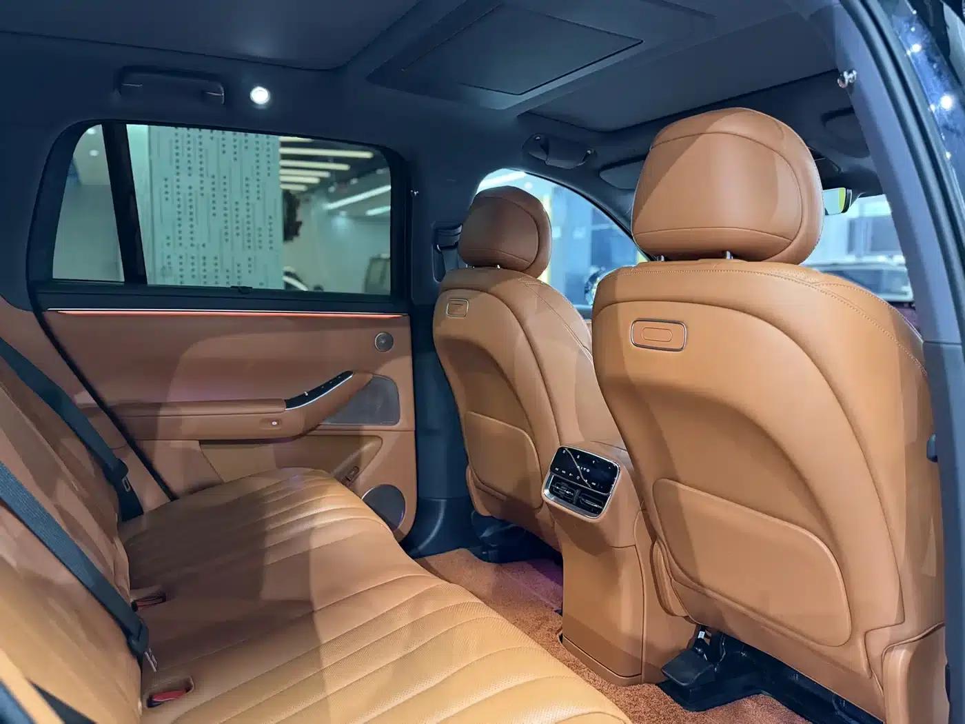 Wenjie M7 2026 Extended Range Pro+ 4WD 5-Seater — миниатюра 12