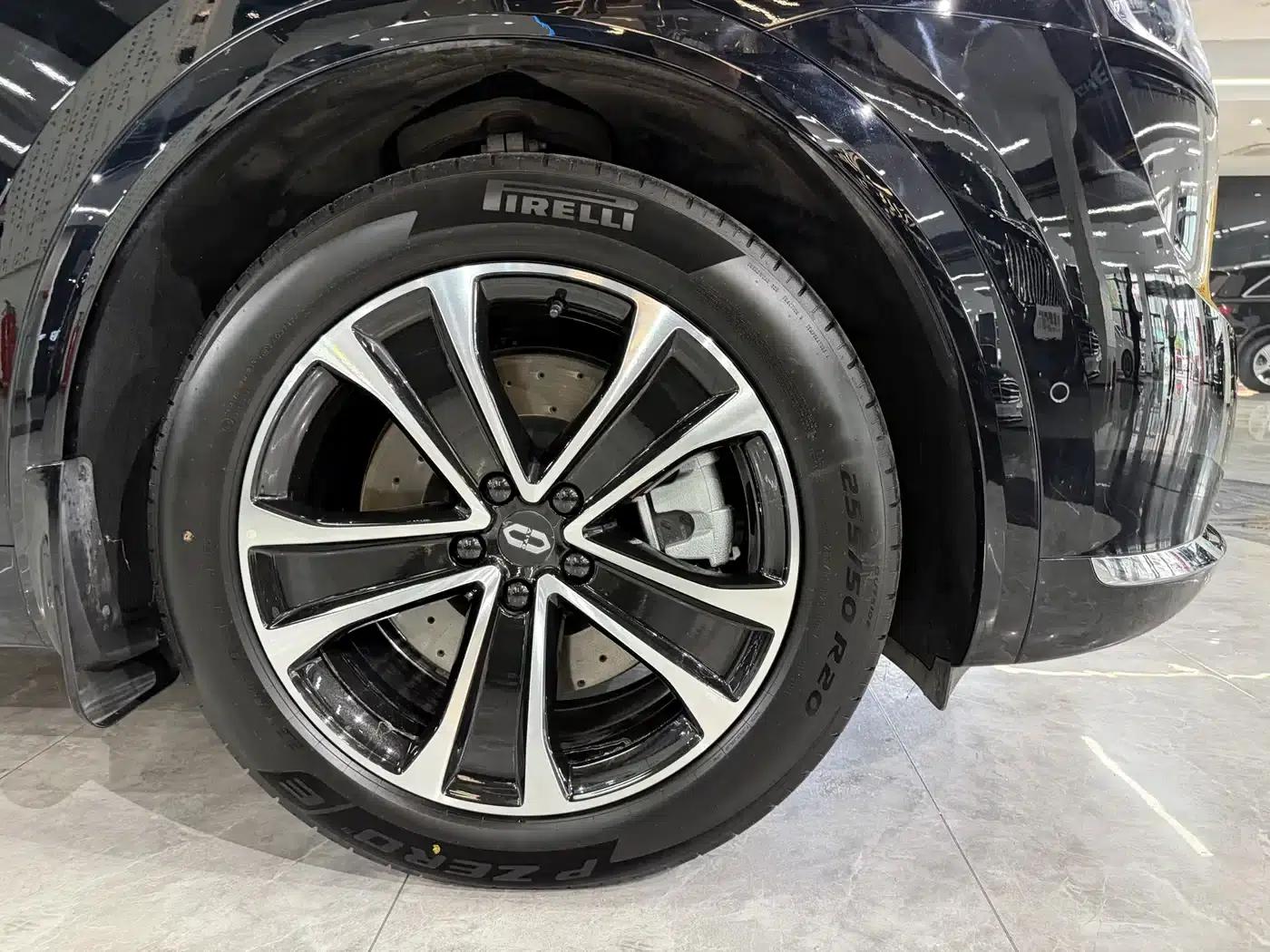 Wenjie M7 2026 Extended Range Pro+ 4WD 5-Seater — миниатюра 14