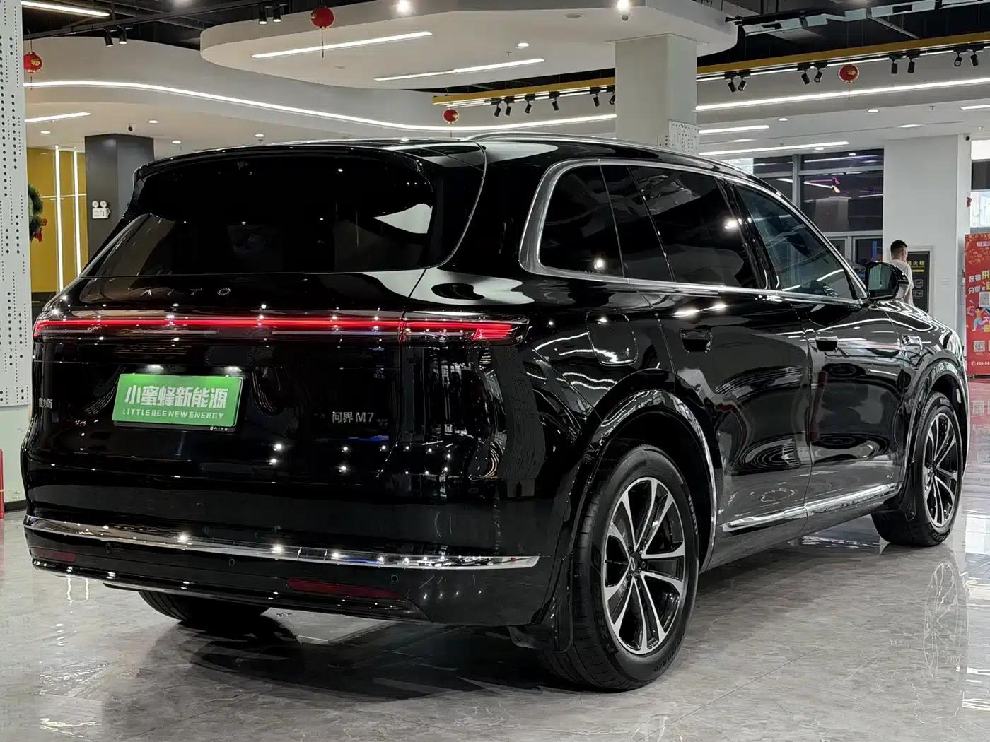 Wenjie M7 2026 Extended Range Pro+ 4WD 5-Seater — миниатюра 17