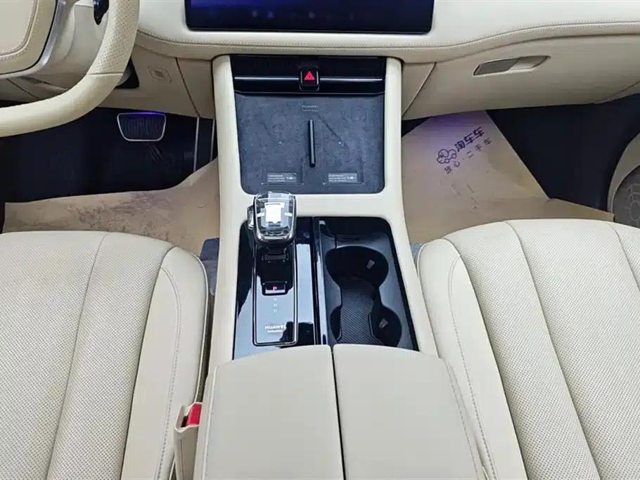 Wenjie M7 2024 1.5T Rear-Wheel Drive Plus Edition 5-Seater — миниатюра 16