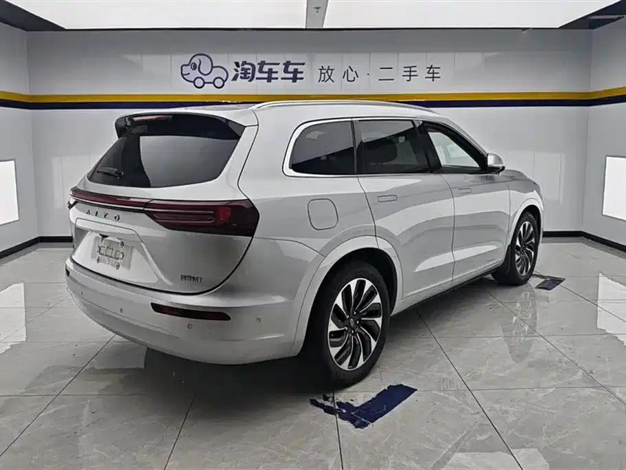 Wenjie M7 2024 1.5T Rear-Wheel Drive Plus Edition 5-Seater — миниатюра 3