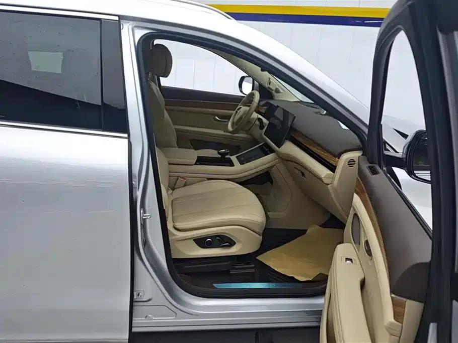 Wenjie M7 2024 1.5T Rear-Wheel Drive Plus Edition 5-Seater — миниатюра 8
