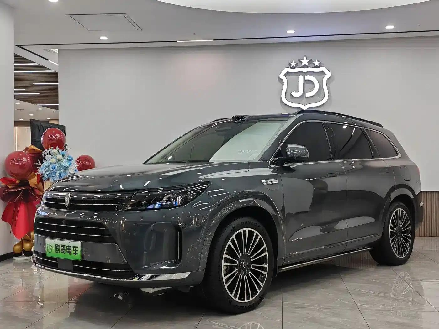 Wenjie M7 2024 1.5T Intelligent Driving 4WD Max Edition 6-seater — миниатюра 1