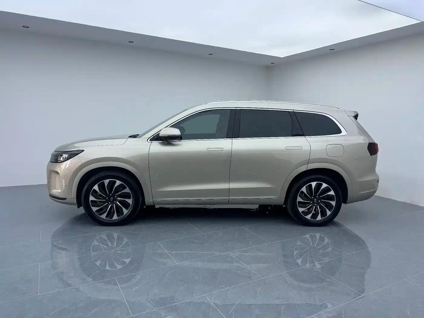 Wenjie M7 2022 1.5T AWD Luxury Edition — миниатюра 16