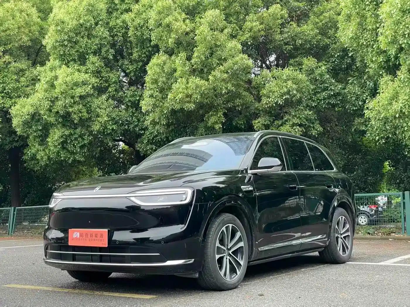 Wenjie M7 2026 Extended Range Pro+ 4WD 5-Seater — миниатюра 1