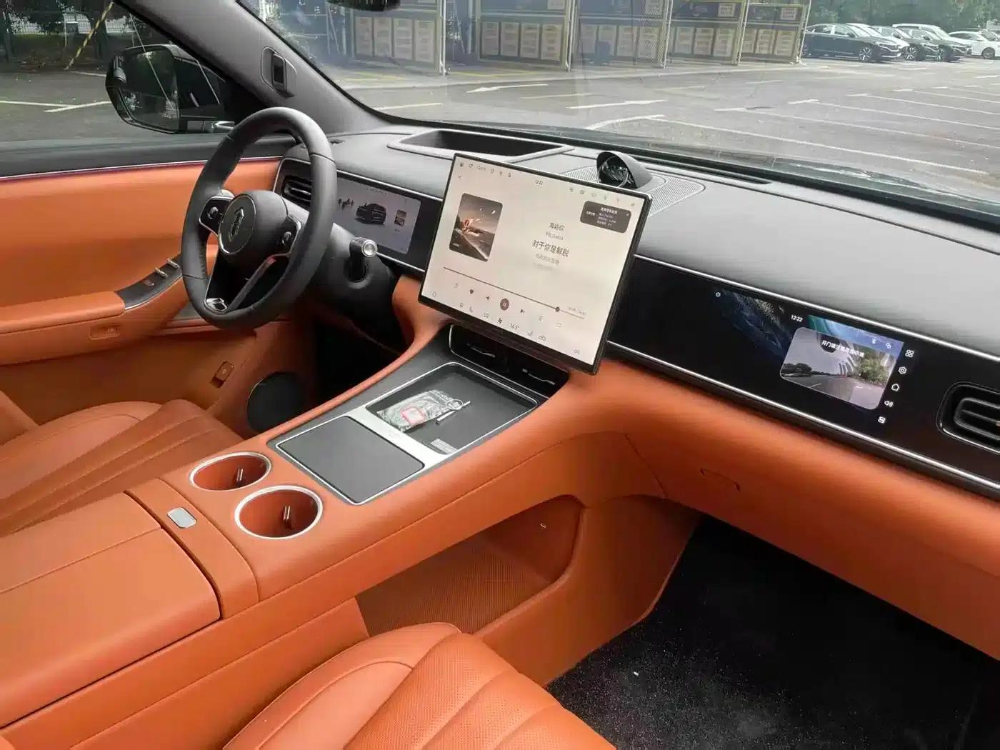 Wenjie M7 2026 Extended Range Pro+ 4WD 5-Seater — миниатюра 11