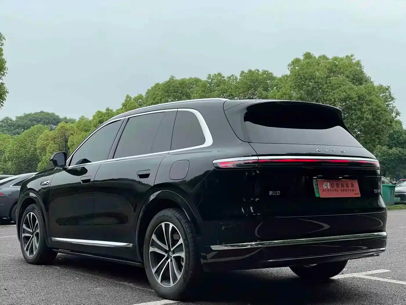 Wenjie M7 2026 Extended Range Pro+ 4WD 5-Seater — миниатюра 15