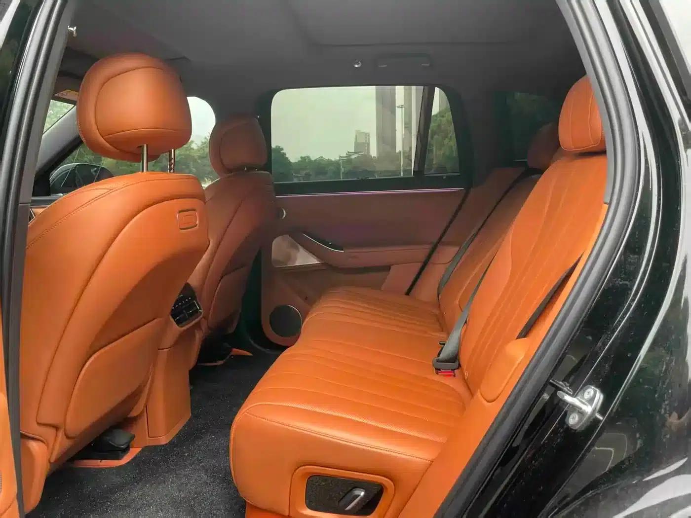 Wenjie M7 2026 Extended Range Pro+ 4WD 5-Seater — миниатюра 9