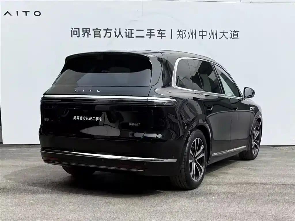 Wenjie M7 2026 Extended Range Max 4WD 5-Seater (192-line LiDAR) — миниатюра 2