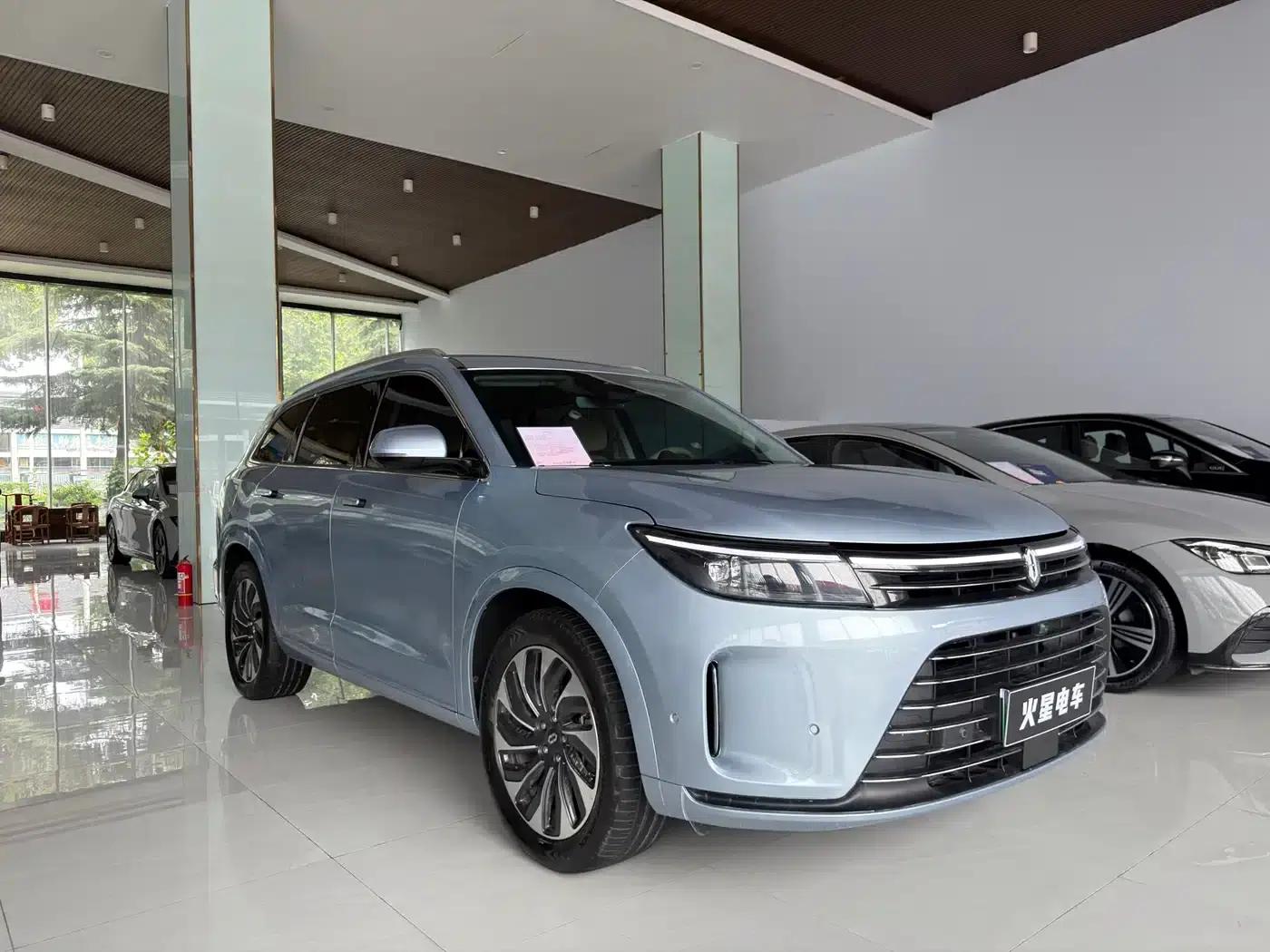 Wenjie M7 2024 1.5T Rear-Wheel Drive Plus Edition 5-Seater — миниатюра 2