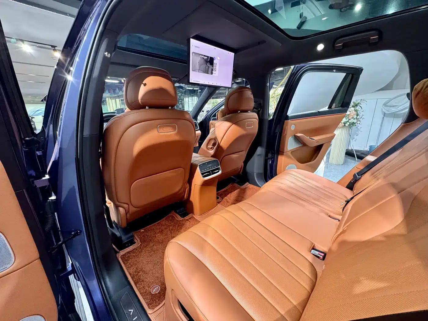 Wenjie M7 2026 Extended Range Ultra 4WD 5-Seater (192-line LiDAR) — миниатюра 17