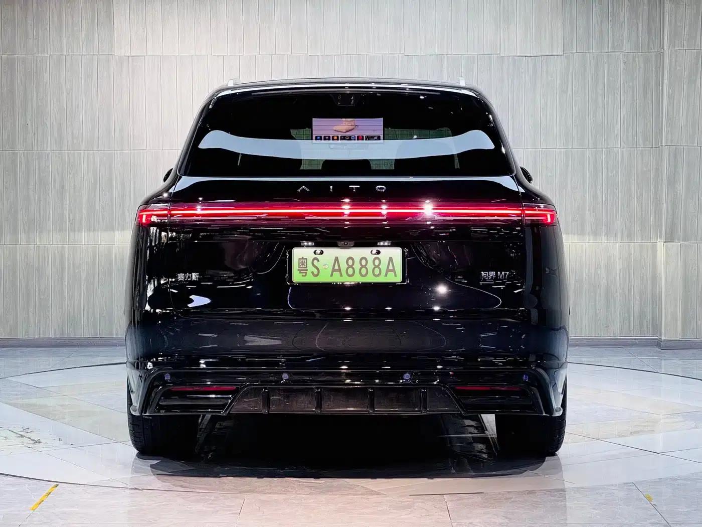 Wenjie M7 2026 Extended Range Ultra 4WD 5-Seater (192-line LiDAR) — миниатюра 6