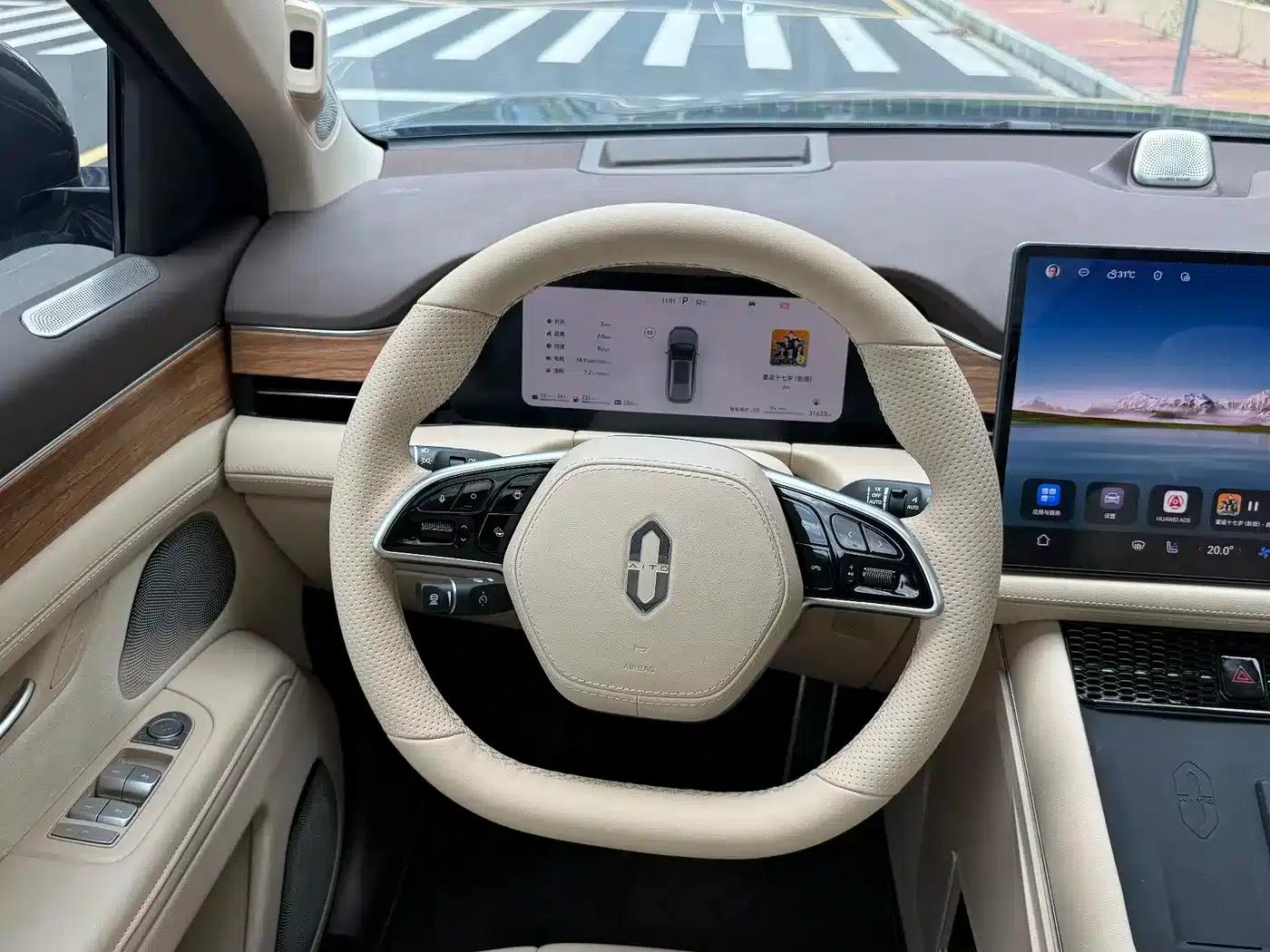 Wenjie M7 2024 1.5T Intelligent Driving Rear-Wheel Drive Max Edition 6-Seater — миниатюра 13