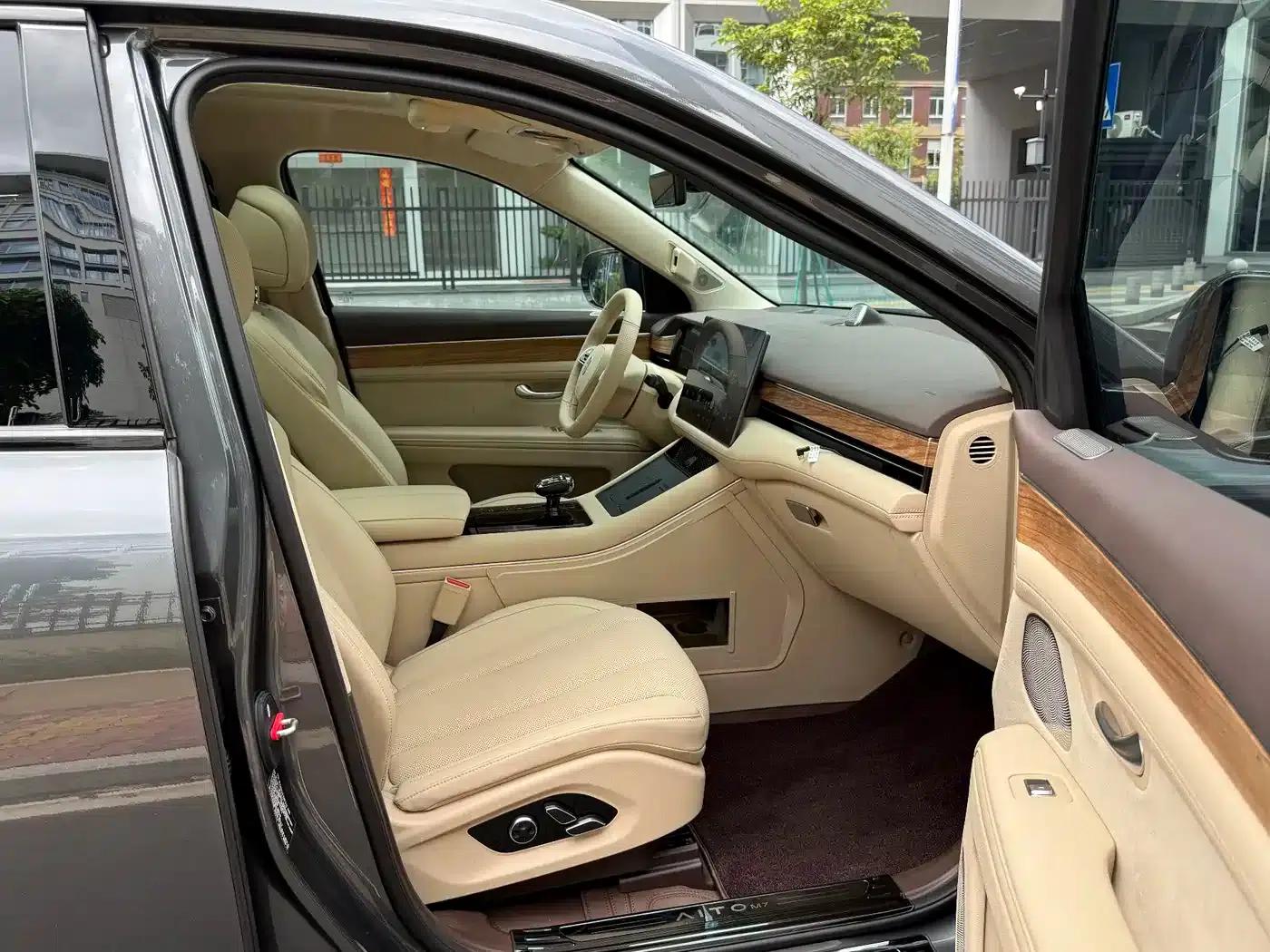 Wenjie M7 2024 1.5T Intelligent Driving Rear-Wheel Drive Max Edition 6-Seater — миниатюра 18
