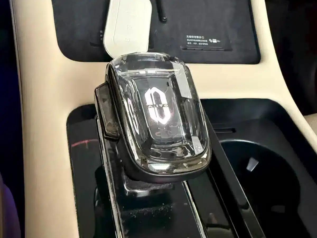 Wenjie M7 2024 1.5T Intelligent Driving 4WD Max Edition 5-seater — миниатюра 16