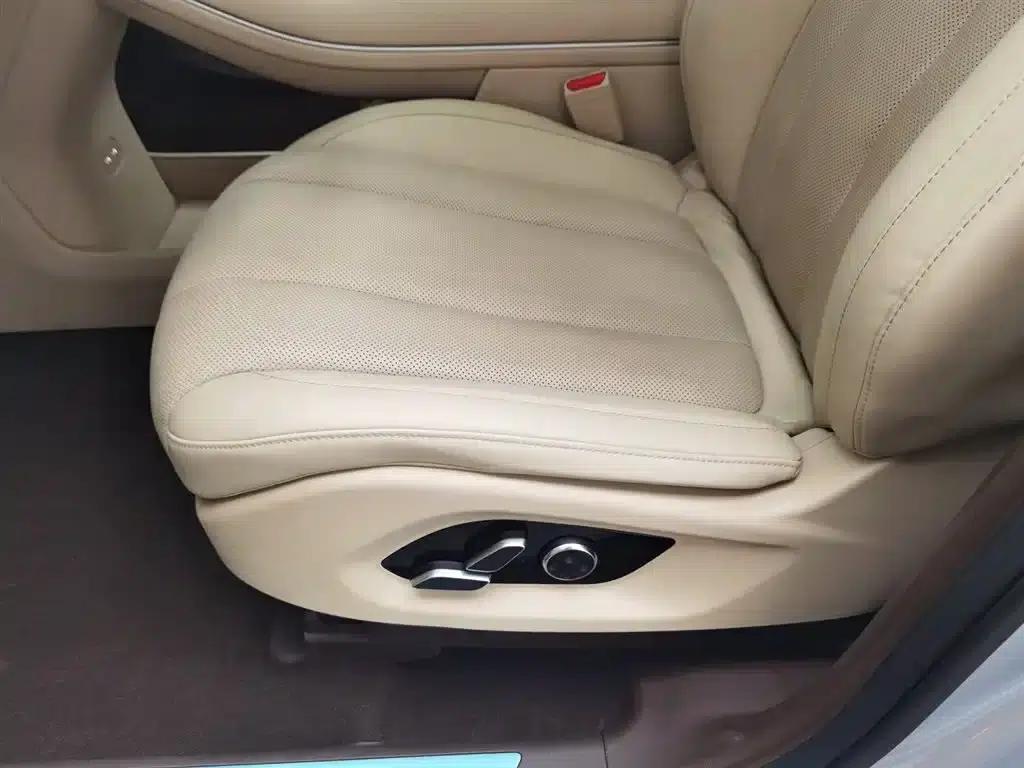 Wenjie M7 2024 1.5T Intelligent Driving Rear-Wheel Drive Max Edition 6-Seater — миниатюра 20