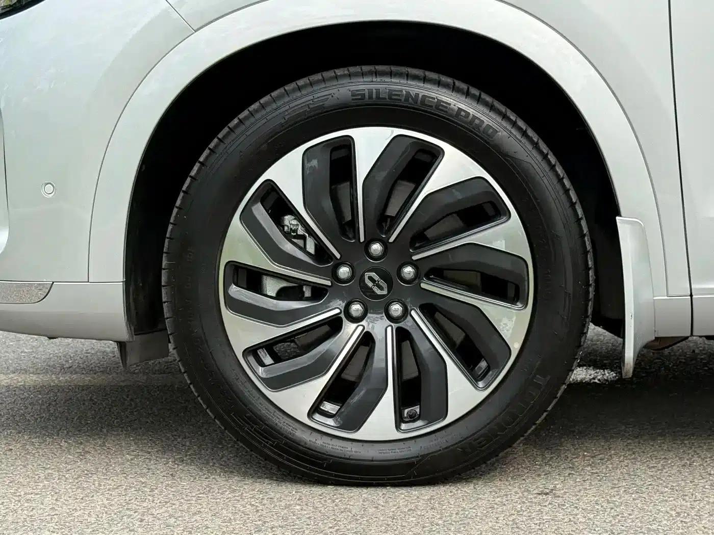 Wenjie M7 2024 1.5T Intelligent Driving Rear-Wheel Drive Max Edition 6-Seater — миниатюра 27