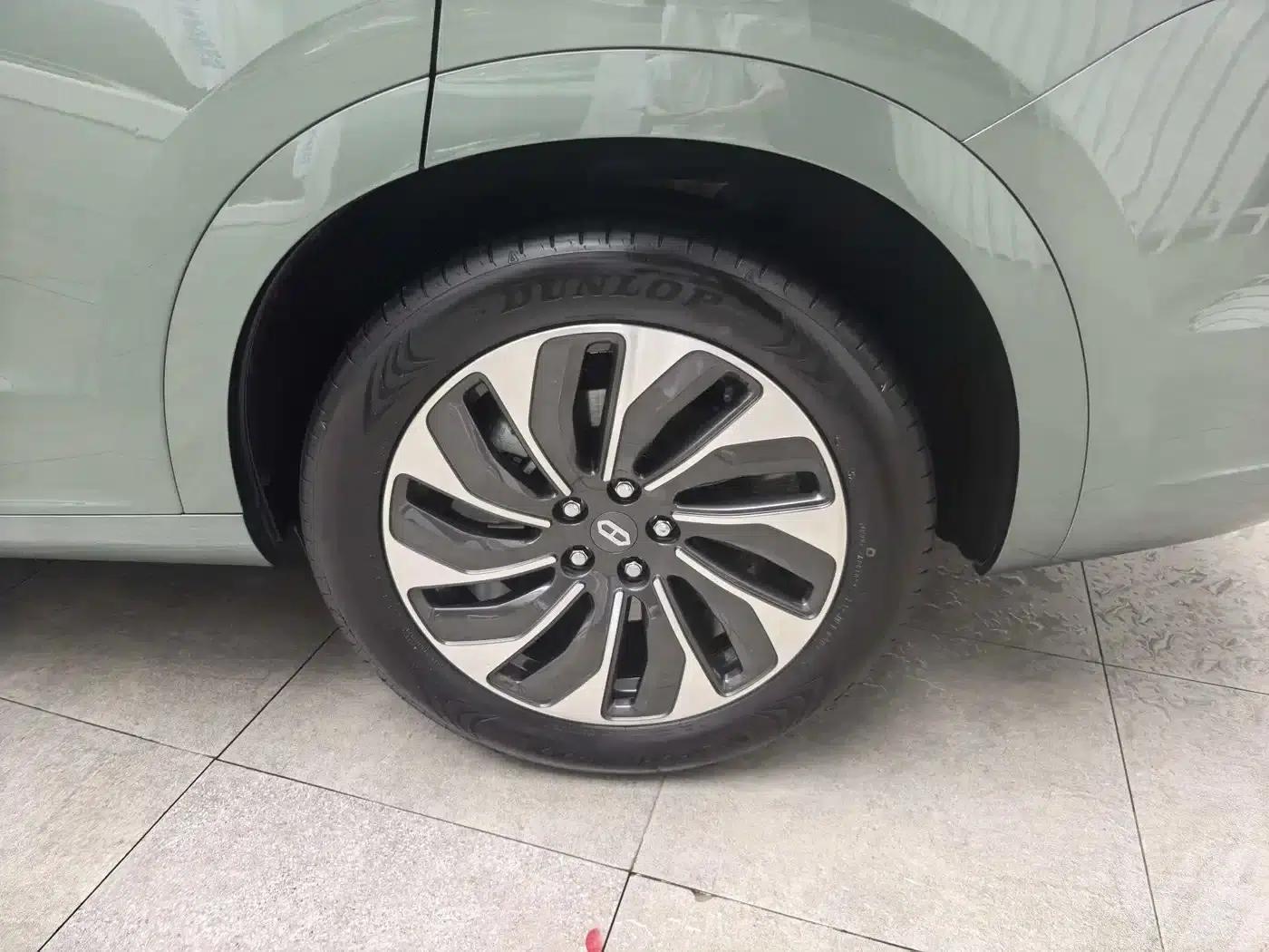Wenjie M7 2022 1.5T Rear-Wheel Drive Comfort Edition — миниатюра 16