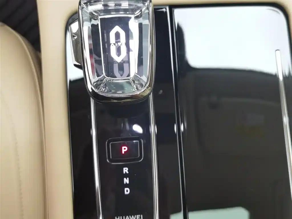 Wenjie M7 2024 1.5T Intelligent Driving 4WD Max Edition 5-seater — миниатюра 13