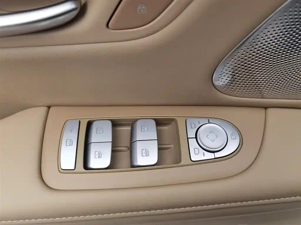 Wenjie M7 2024 1.5T Intelligent Driving 4WD Max Edition 5-seater — миниатюра 9