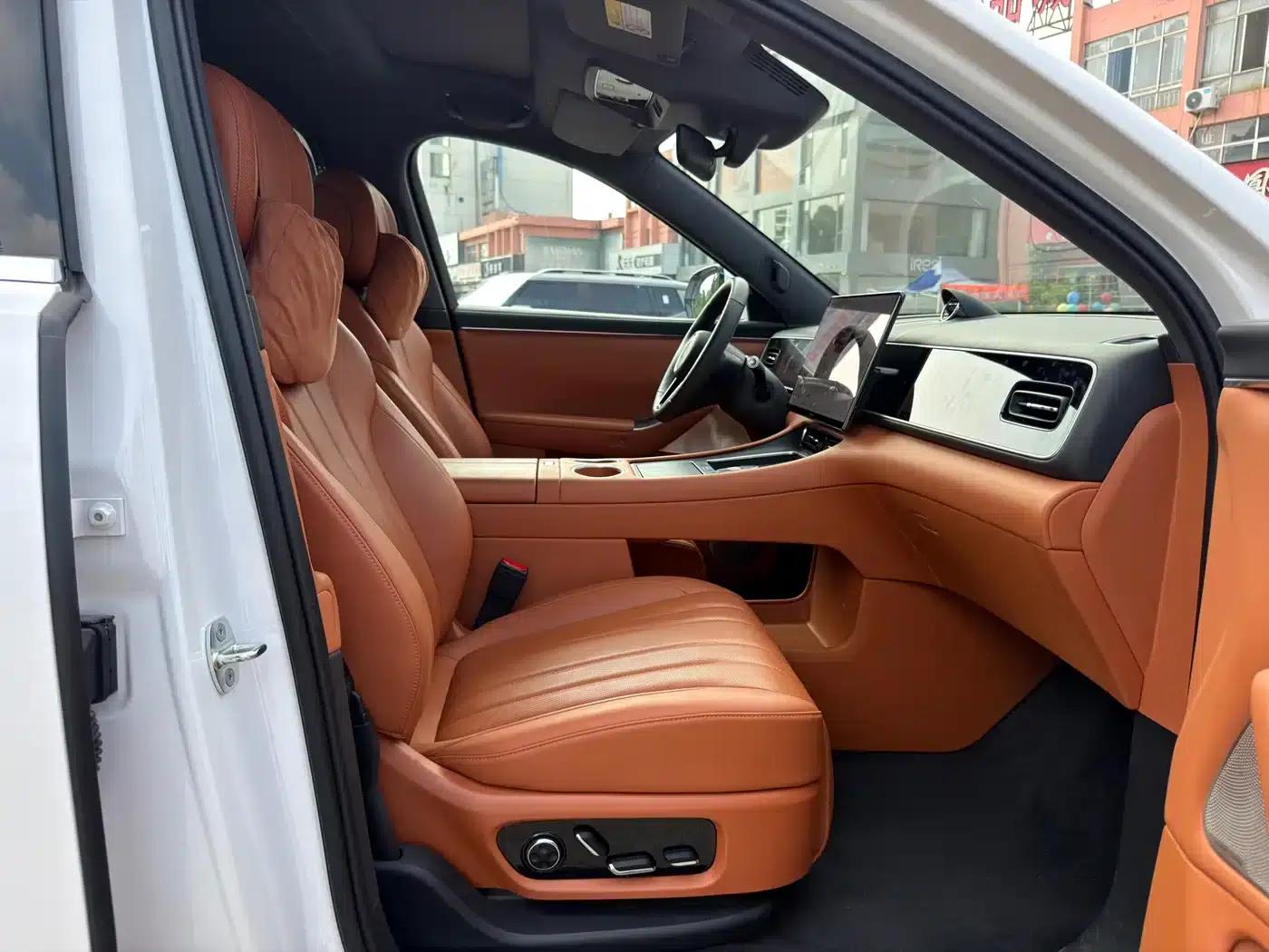 Wenjie M7 2026 Model Extended Range Ultra 4WD Version (6 Seats, 192-line LiDAR) — миниатюра 12