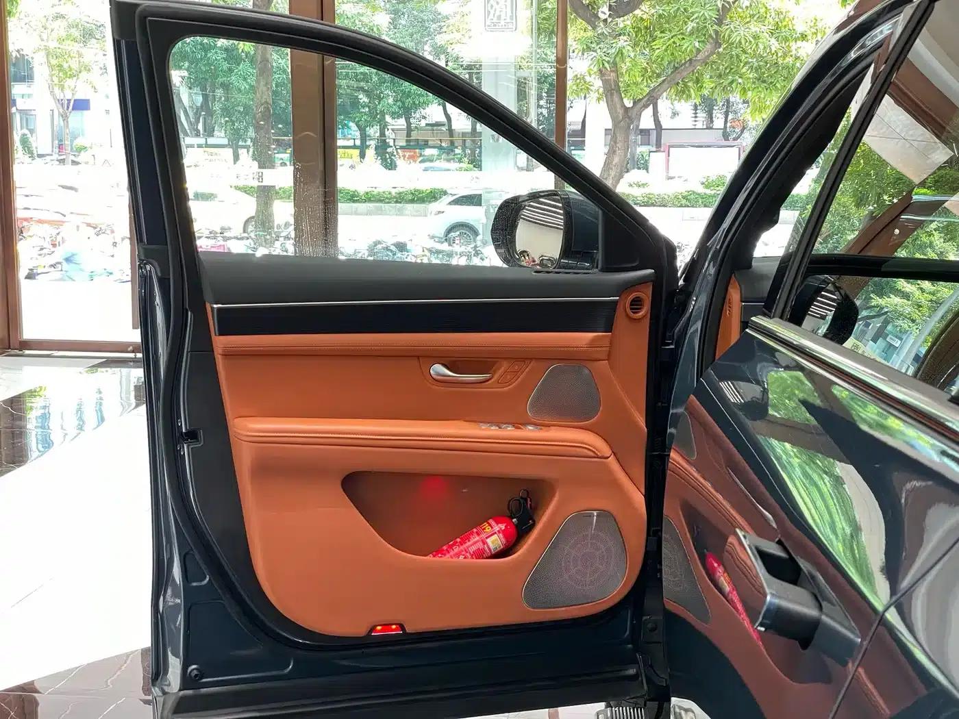Wenjie M7 2024 1.5T Intelligent Driving Rear-Wheel Drive Ultra Edition 6-Seater — миниатюра 20