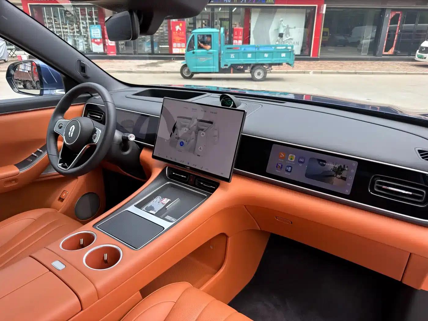 Wenjie M7 2026 Model Extended Range Ultra 4WD Version (5 Seats, 192-line LiDAR) — миниатюра 14