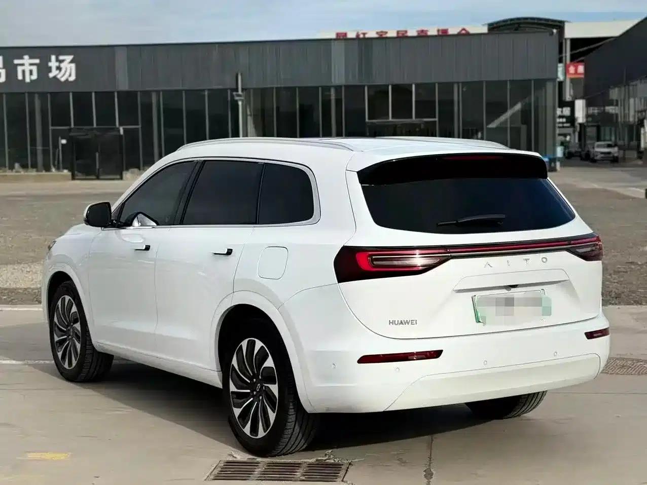 Wenjie M7 2022 1.5T AWD Luxury Edition — миниатюра 4