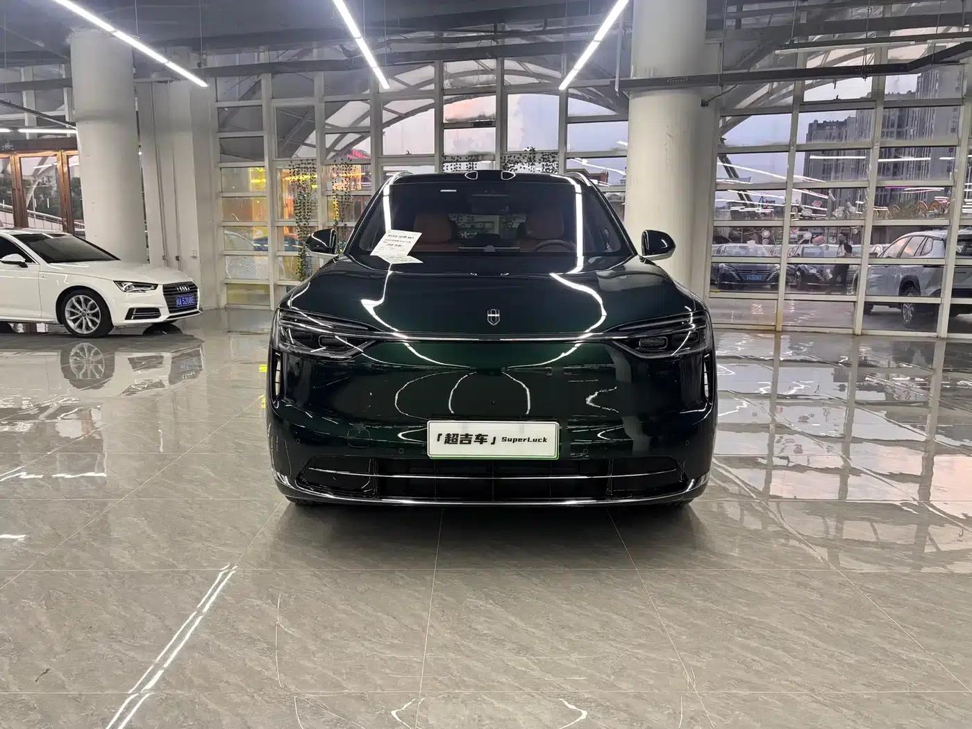 Wenjie M7 2026 Model Extended Range Ultra 4WD Version (5 Seats, 192-line LiDAR) — миниатюра 2