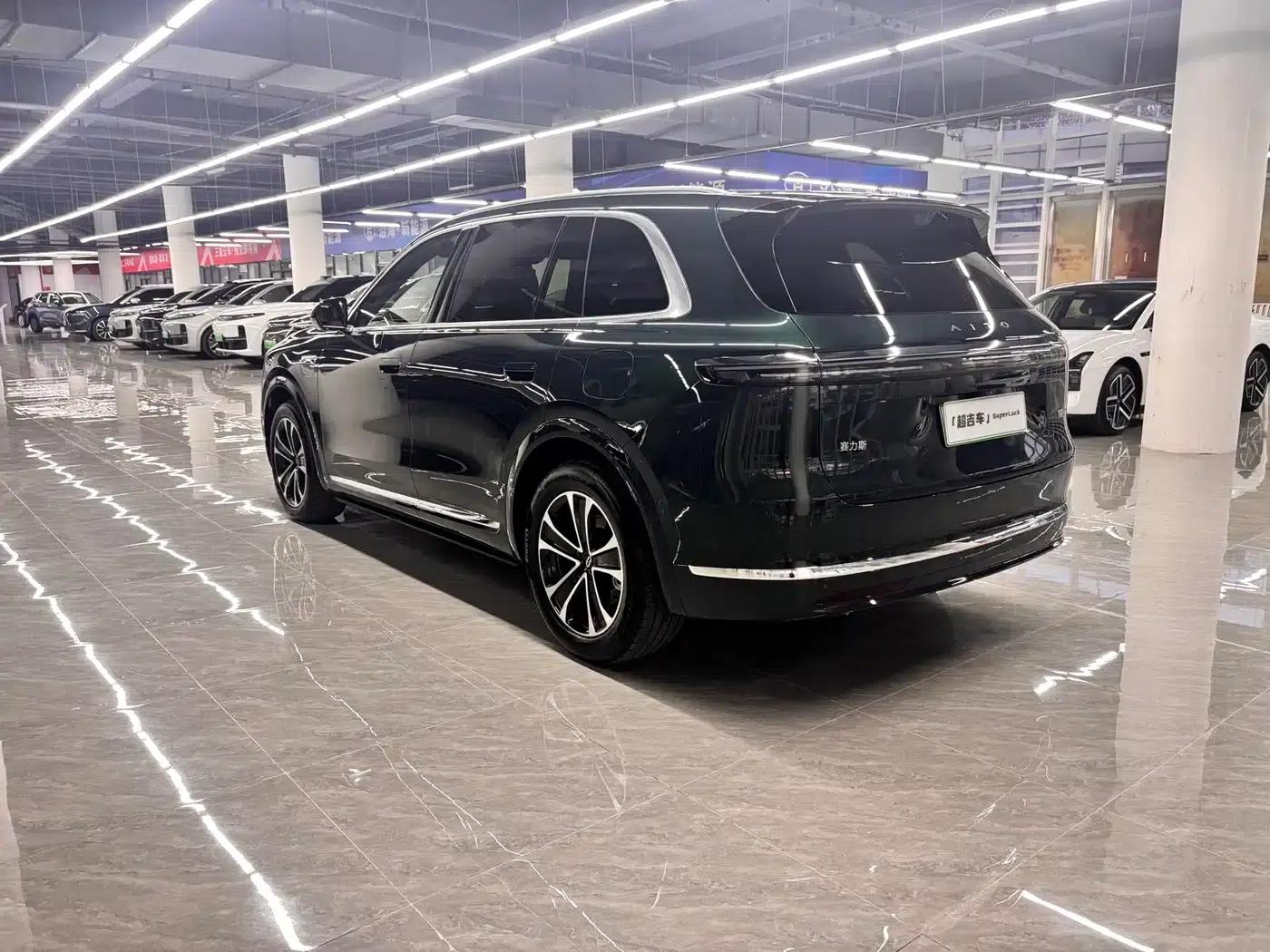 Wenjie M7 2026 Model Extended Range Ultra 4WD Version (5 Seats, 192-line LiDAR) — миниатюра 7