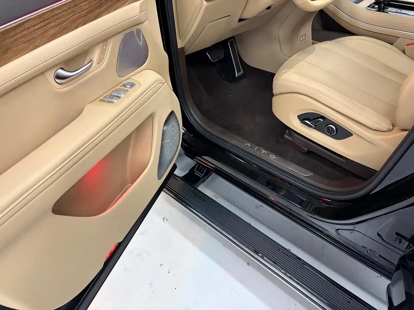 Wenjie M7 2024 1.5T Intelligent Driving 4WD Ultra Edition 5-seater — миниатюра 14