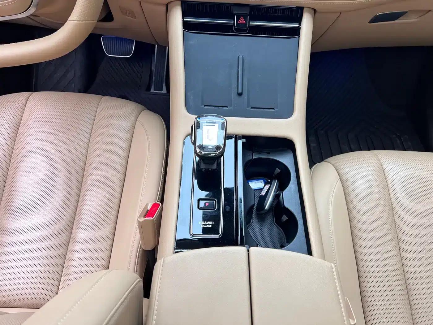 Wenjie M7 2024 1.5T Rear-Wheel Drive Plus Edition 5-Seater — миниатюра 7