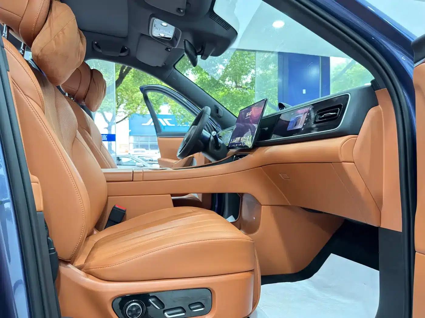 Wenjie M7 2026 Model Extended Range Ultra 4WD Version (5 Seats, 192-line LiDAR) — миниатюра 13