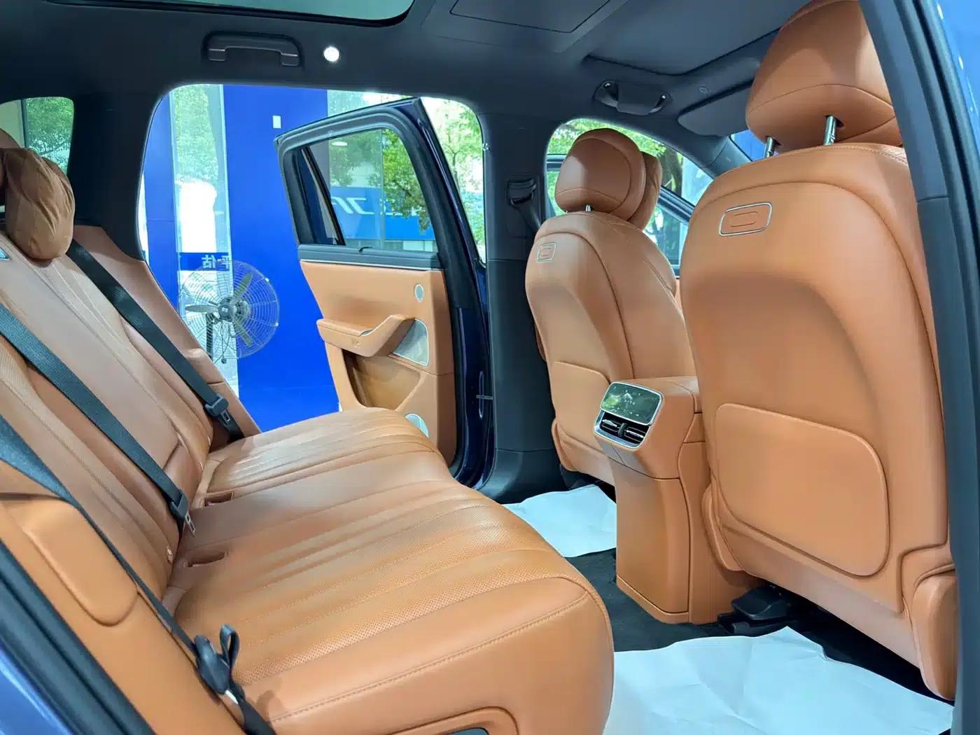 Wenjie M7 2026 Model Extended Range Ultra 4WD Version (5 Seats, 192-line LiDAR) — миниатюра 14