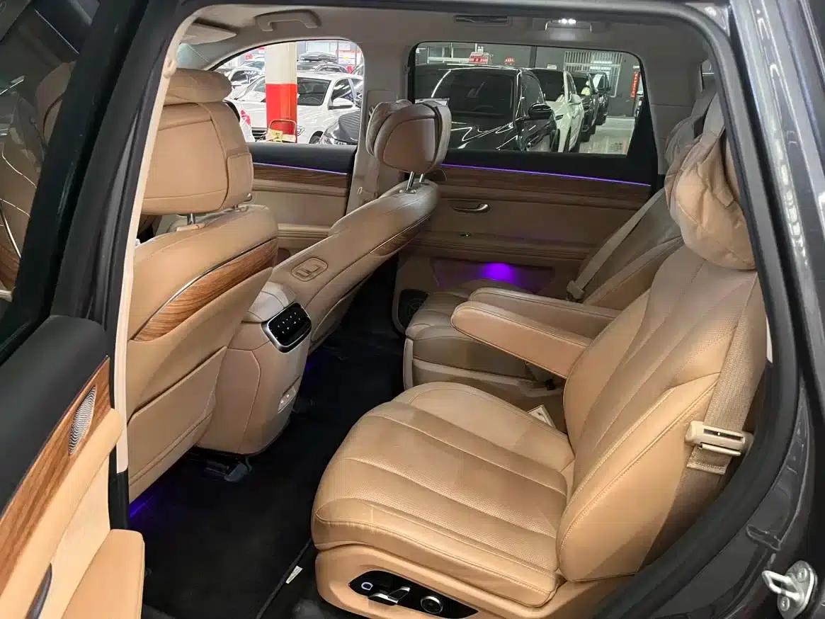 Wenjie M7 2022 1.5T AWD Luxury Edition — миниатюра 12